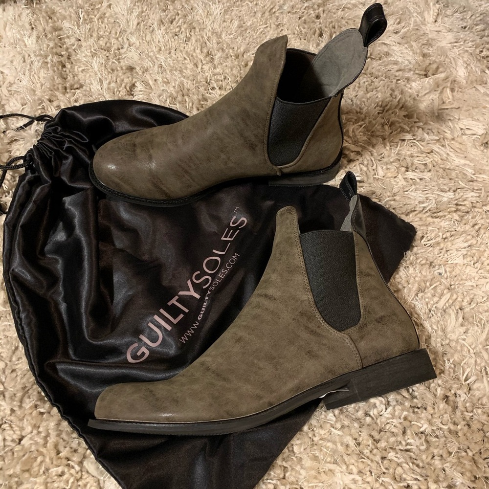 Brand New Taupe Chelsea Boots - Womens 10